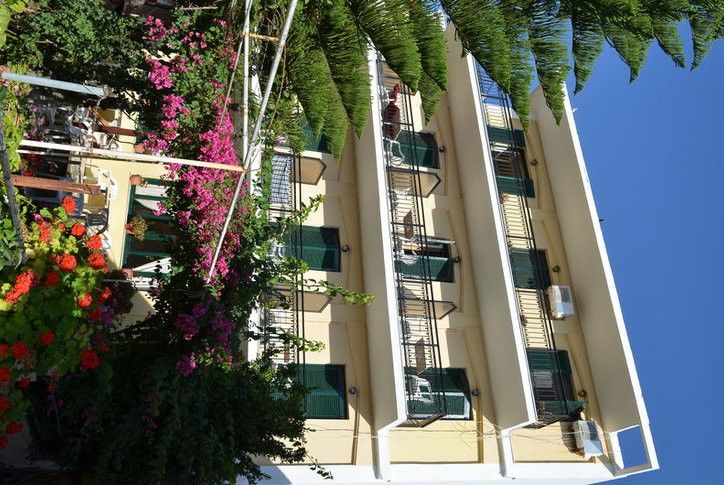 Niki Hotel ซาโมส ภายนอก รูปภาพ